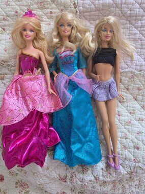 Barbie Doll Lot - Island Princess and Barbie Princess Charm school